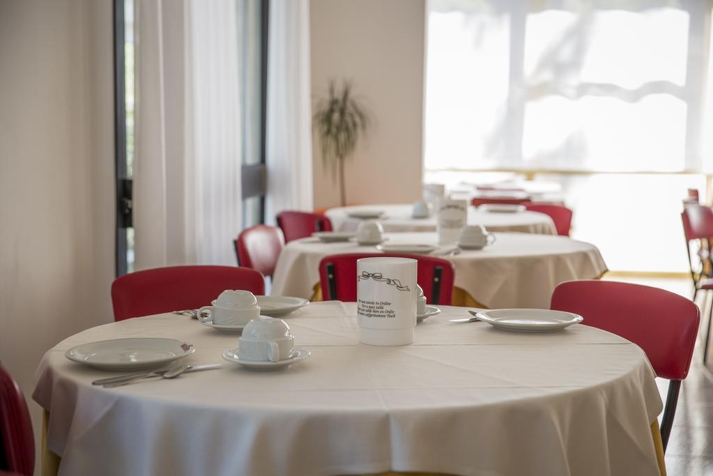 Hotel Meris Milano Marittima Exterior foto